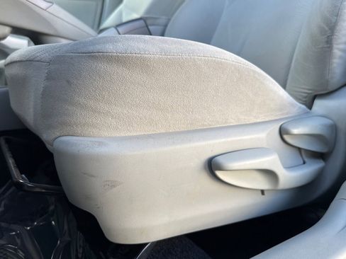 Used 2013 Toyota Prius Two image 13