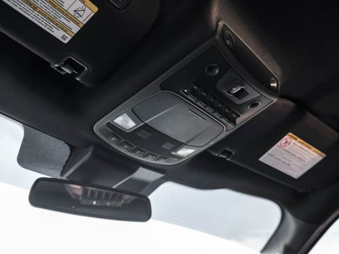 Used 2022 Ford F350 Platinum w/ FX4 Off-Road Package image 22