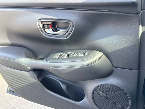 Certified 2026 Honda HR-V EX-L image 33