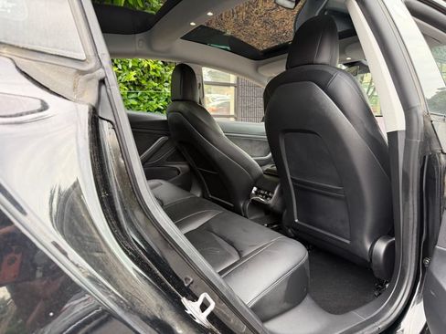 Used 2021 Tesla Model 3 Standard Range Plus RWD image 36