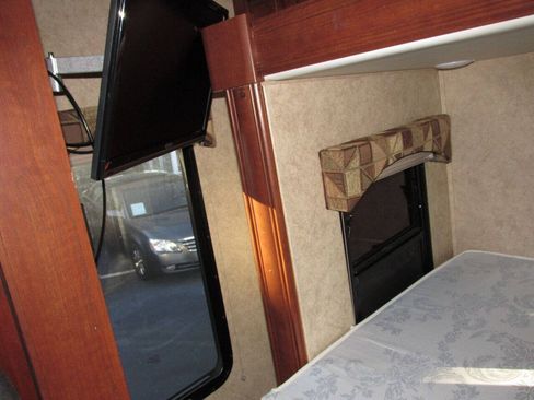 Used 2013 Mercedes-Benz Sprinter 3500 image 27