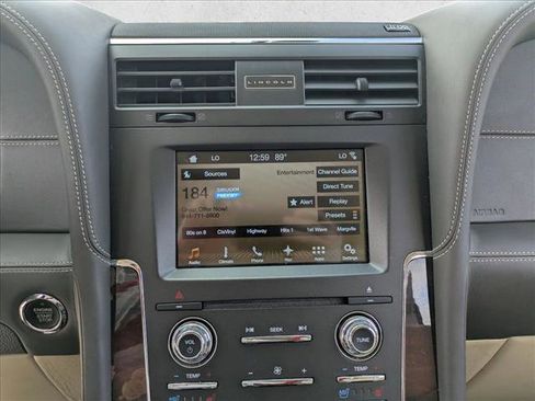 Used 2017 Lincoln Navigator Reserve image 15