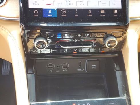 Used 2024 Jeep Grand Cherokee L Summit AWD/4WD image 30