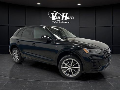 Used 2023 Audi Q5 e Premium Plus w/ Premium Plus Package image 39