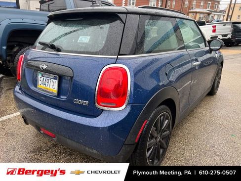 Used 2016 MINI Cooper 2-Door Hardtop image 2