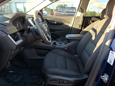 Used 2023 GMC Terrain SLE w/ Driver Convenience Package FWD image 14