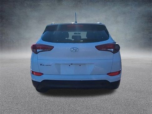 Used 2017 Hyundai Tucson SE image 8