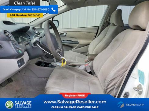 Used 2014 Honda Insight LX image 9