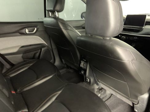 Used 2022 Jeep Compass Latitude image 24