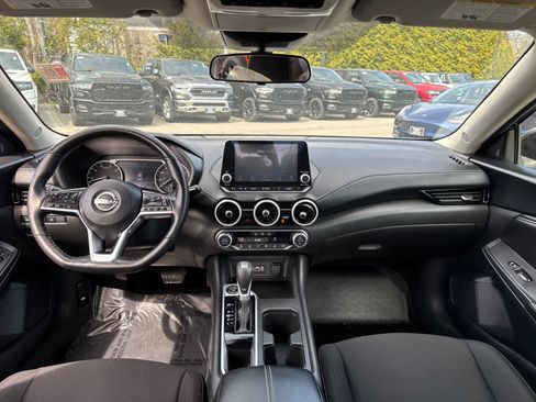Used 2025 Nissan Sentra SV w/ All-Weather Package FWD image 29