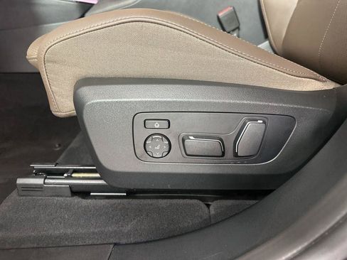 Used 2025 BMW X3 xDrive30i w/ Convenience Package AWD/4WD image 11