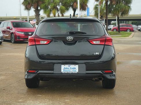 Used 2018 Toyota Corolla iM FWD image 5