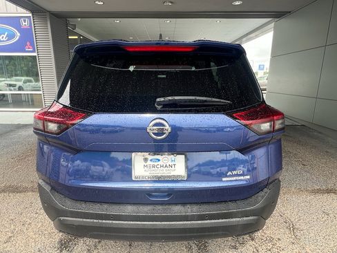 Used 2023 Nissan Rogue S AWD/4WD image 8