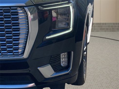 Used 2023 GMC Yukon Denali image 10