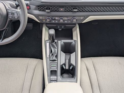 Used 2024 Honda Accord EX image 17