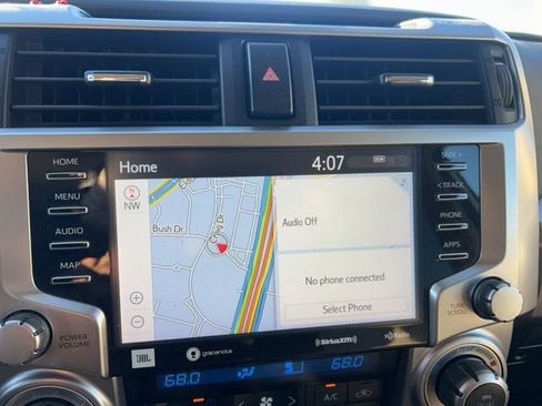 Used 2020 Toyota 4Runner Limited image 14