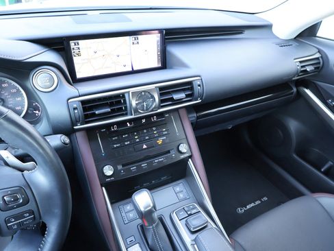 Used 2017 Lexus IS 200t image 45