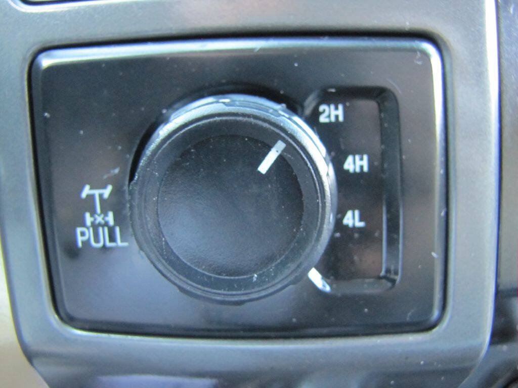 Used 2018 Ford F250 XLT w/ XLT Premium Package AWD/4WD image 42