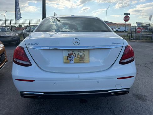 Used 2017 Mercedes-Benz E 300 4MATIC image 5