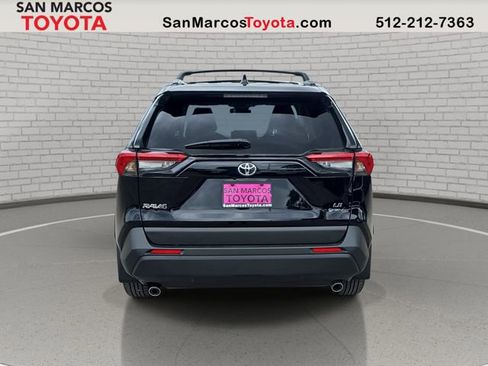 Used 2025 Toyota RAV4 LE AWD/4WD image 7