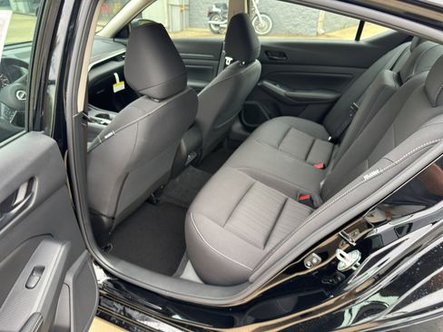 New 2025 Nissan Altima 2.5 SV image 13