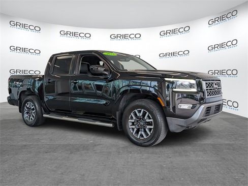 Used 2022 Nissan Frontier SV w/ SV Premium Package image 1