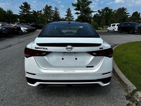 New 2025 Nissan Sentra SR w/ Midnight Edition image 6