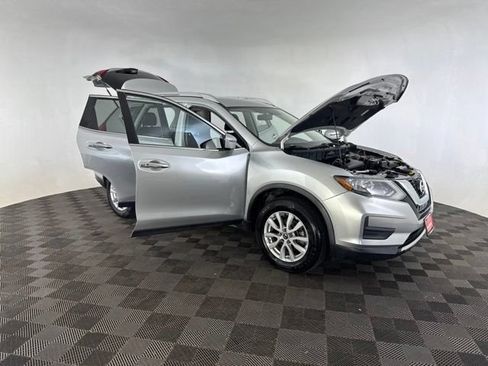 Used 2017 Nissan Rogue SV AWD/4WD image 12