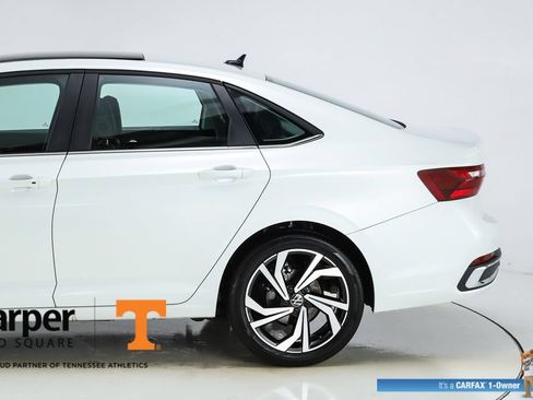 Used 2025 Volkswagen Jetta SEL FWD image 42