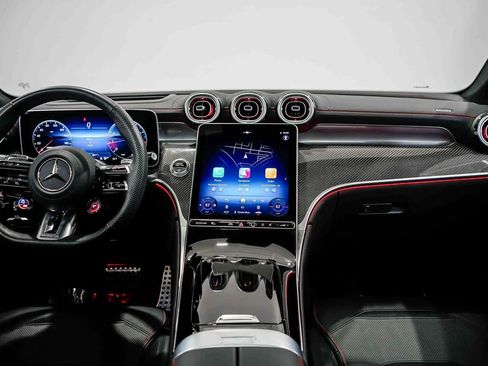 Used 2025 Mercedes-Benz GLC 43 AMG 4MATIC image 12