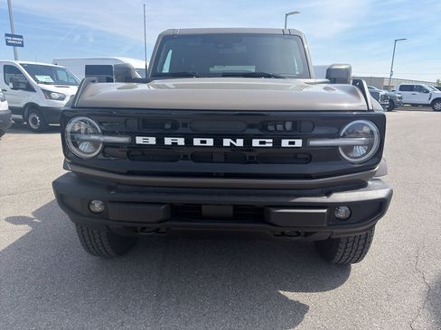 New 2026 Ford Bronco Outer Banks AWD/4WD image 2
