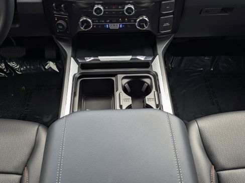 New 2025 Ford F250 Lariat w/ Lariat Ultimate Package image 27