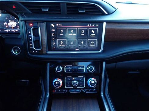 Used 2023 GMC Yukon Denali Ultimate AWD/4WD image 19