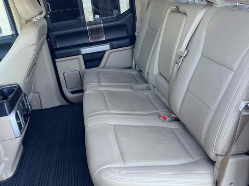 Used 2017 Ford F150 Lariat w/ Equipment Group 502A Luxury image 9