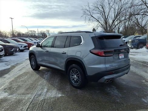 Used 2025 GMC Acadia Elevation image 6