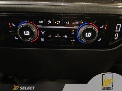 Used 2023 Chevrolet Silverado 1500 LT AWD/4WD image 22