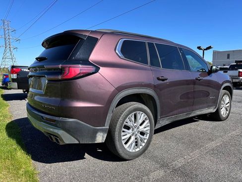 Used 2024 GMC Acadia Elevation w/ Luxury Package AWD/4WD image 4