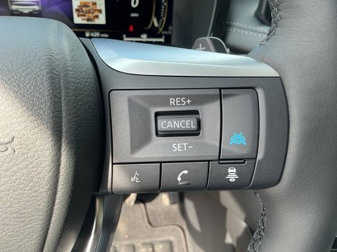 New 2026 INFINITI QX60 Luxe w/ Family Package image 17