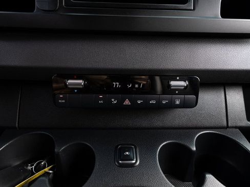 Used 2021 Mercedes-Benz Sprinter 2500 image 30