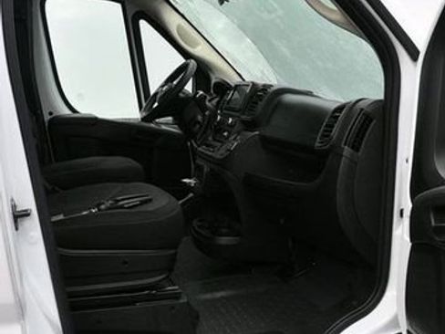 Used 2023 RAM ProMaster 2500 FWD image 10