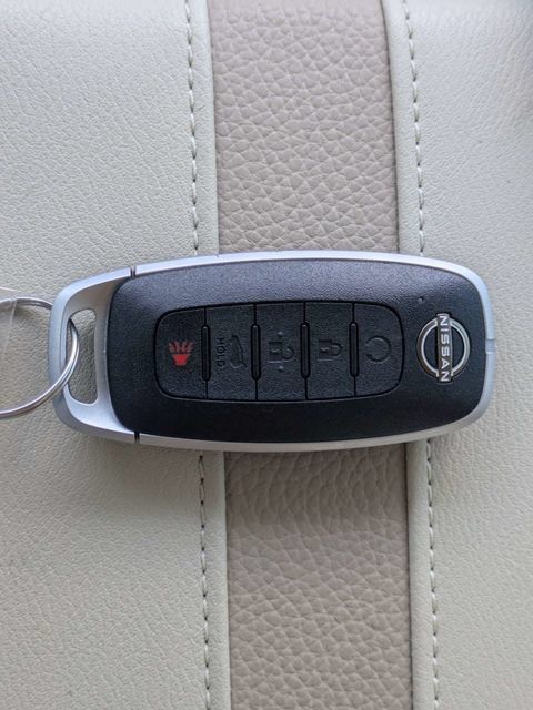Used 2025 Nissan Armada Platinum w/ Convenience Package RWD image 36