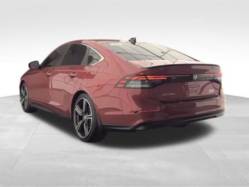 Used 2024 Honda Accord Sport image 7