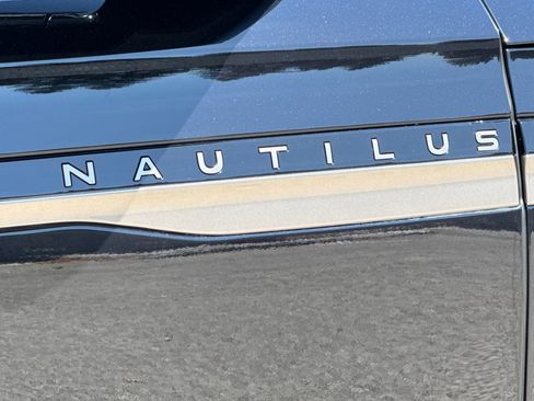 Certified 2024 Lincoln Nautilus Black Label AWD/4WD image 28