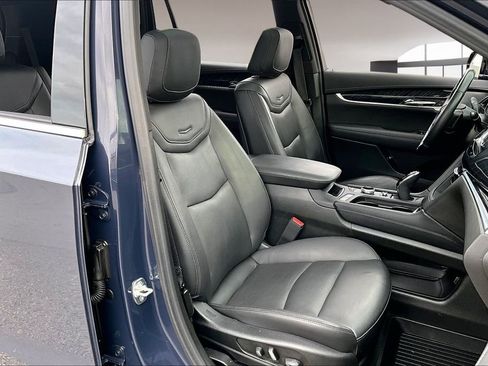 Certified 2024 Cadillac XT6 Premium Luxury w/ Technology Package image 7