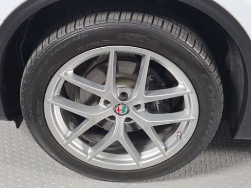 Used 2018 Alfa Romeo Stelvio Ti Sport AWD/4WD image 9