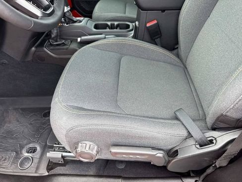Used 2025 Jeep Wrangler Sport AWD/4WD image 22