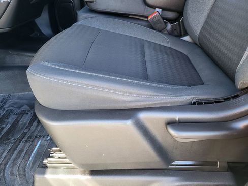 Used 2022 GMC Sierra 2500 SLE w/ Remote Start Package image 18