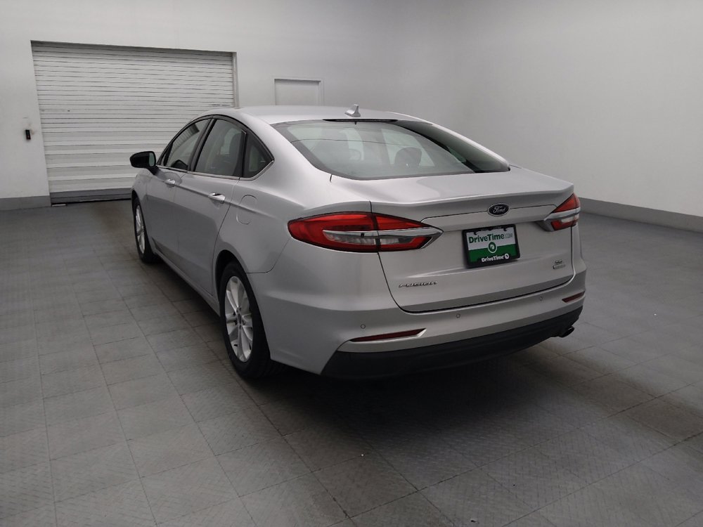 Used 2019 Ford Fusion SE FWD image 5