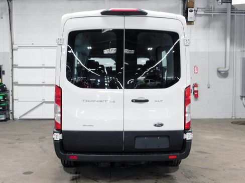 Used 2018 Ford Transit 150 XLT image 8