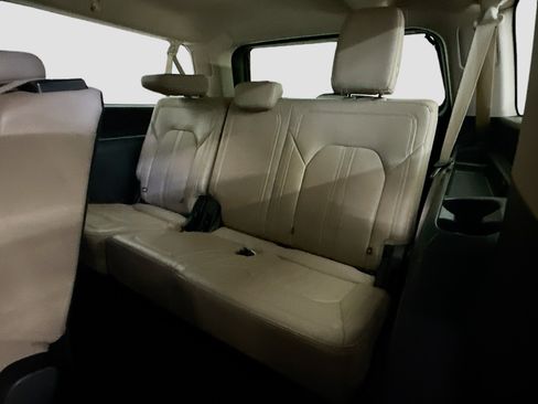 Used 2024 Ford Expedition Max Limited image 31